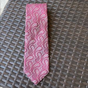 Pink-maroon colored “Croft&Barrow” silk tie.
